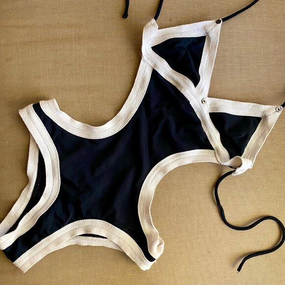 Undrest By The Sea String Monokini Swimsuit Black and White Color Size 4 - Picture 1 of 4